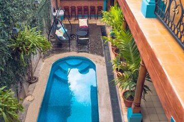 هاستل Hostal Los Octavianos Deluxe