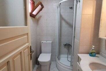 Arya Suites