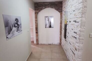 Arya Suites