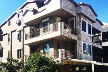 Arya Suites