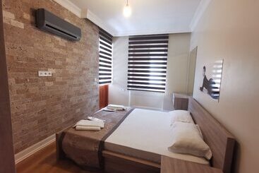 Arya Suites
