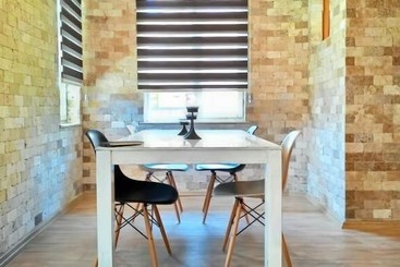 Arya Suites