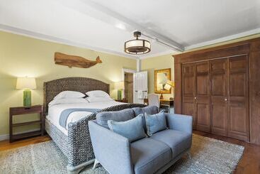 Bed and Breakfast Carlisle House Inn