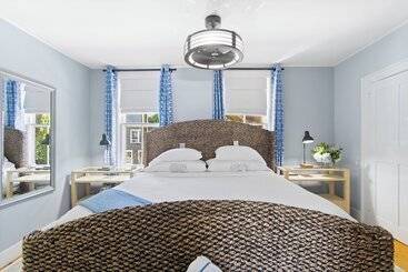 Bed and Breakfast Carlisle House Inn