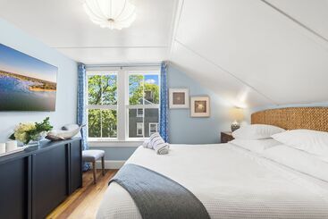 Bed and Breakfast Carlisle House Inn