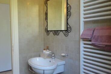 تختخواب و صبحانه Casa Monte Albano Experience