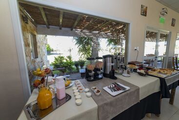 هتل Azalea Luxury Lodge