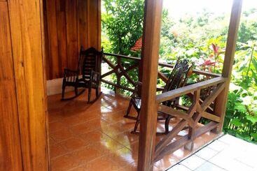 هتل Cabinas La Catarata
