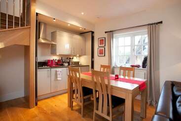 هتل Dbs Serviced Apartments   The Delven