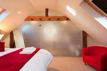 هتل Dbs Serviced Apartments   The Delven