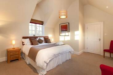هتل Dbs Serviced Apartments   The Delven