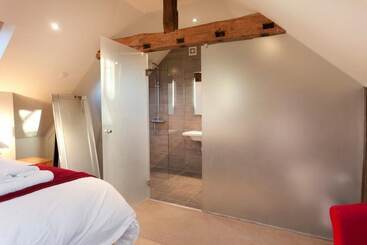 هتل Dbs Serviced Apartments   The Delven