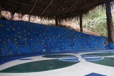 هتل Driftwood Glamping And Boutique