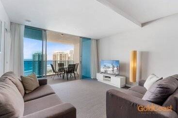 هتل Gold Coast Private Apartments
