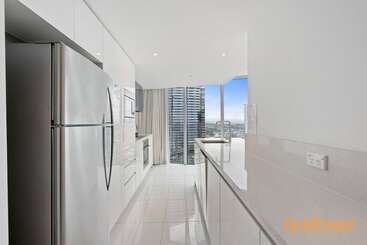 هتل Gold Coast Private Apartments