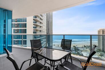 هتل Gold Coast Private Apartments