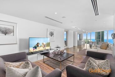 هتل Gold Coast Private Apartments