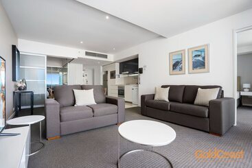 هتل Gold Coast Private Apartments