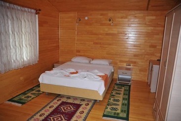 هتل Ikiz Pansiyon Bungalow