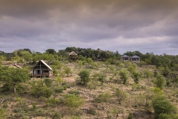 هتل Isilimela Game Lodge