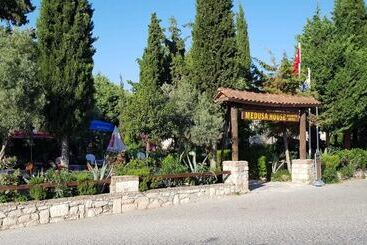 هتل Medusa House Boutique