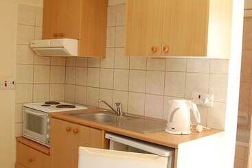 هتل Nicos & Olympia Apartments