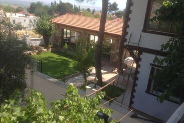 هتل Pinar