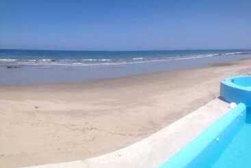 هتل Punta Sol Departamentos