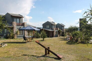 هتل Cabañas Refugio Uritorco
