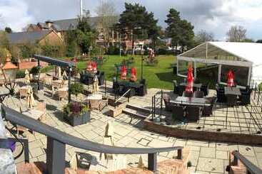 هتل The Bulls Head