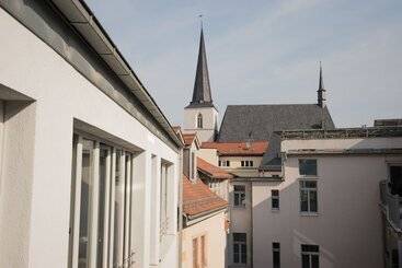 هتل Weimar Central Artist Loft