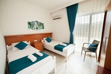 هتل Zeybek 2 Pension & Apart