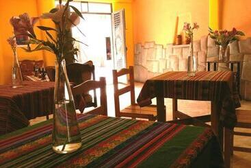 Intikilla Backpackers Pisac   Hostel