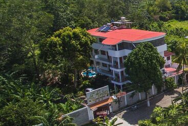 La Floresta Tarapoto Hostal