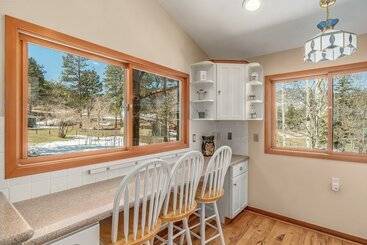 Lazy Elk Retreat   3 Br Cabin