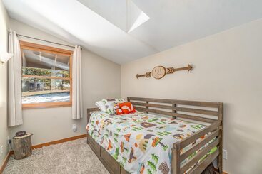 Lazy Elk Retreat   3 Br Cabin