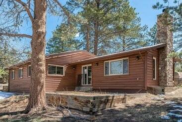 Lazy Elk Retreat   3 Br Cabin