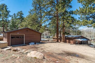 Lazy Elk Retreat   3 Br Cabin