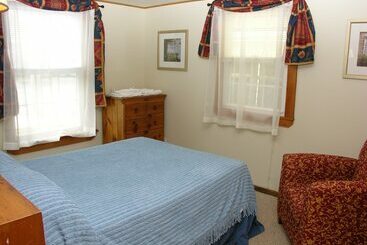Little Miss Cottages