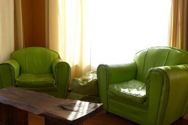 Maytenus Bed And Breakfast   Hostel