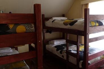 Maytenus Bed And Breakfast   Hostel