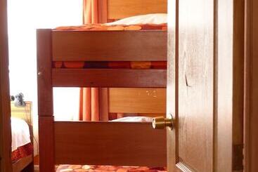 Maytenus Bed And Breakfast   Hostel