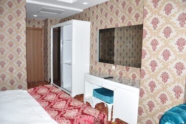 Mus Mir Hotel Saray