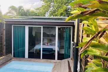 پانسیون Eden Paradise Spa Ecolodge