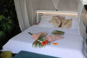 پانسیون Eden Paradise Spa Ecolodge