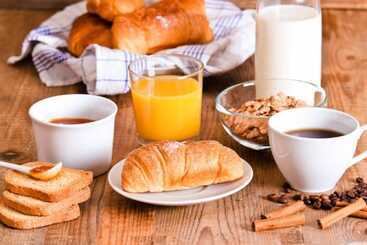 پانسیون Hostal Creus