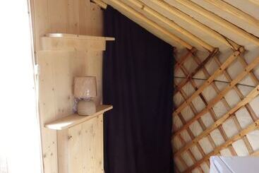 پانسیون La Cera Farm Camping B&b
