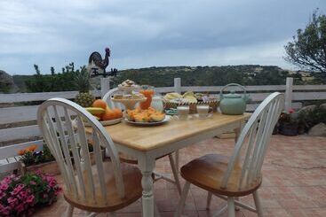 پانسیون La Cera Farm Camping B&b