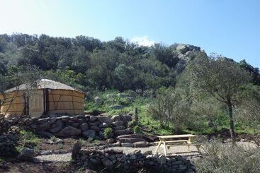 پانسیون La Cera Farm Camping B&b