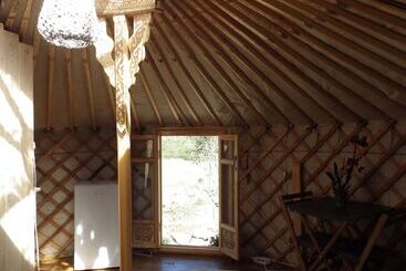 پانسیون La Cera Farm Camping B&b